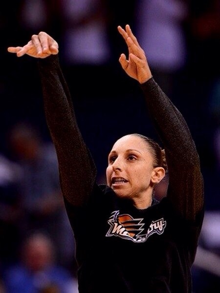 Diana taurasi body issue