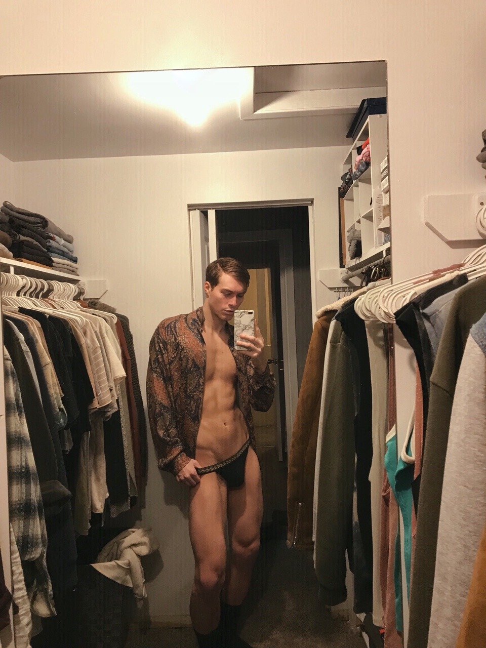 b0nk3rz:  insta @cmcniz