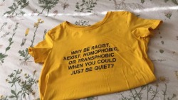 yellowenthusiast:  New favorite t-shirt 
