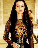  Reign + outfits 