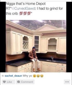 dynastylnoire:  thickthighing:  thereasonforthewordbitch:  LMFAO  Nooooooooo  omg the ceiling  That crib with no dishes or pots:pans?