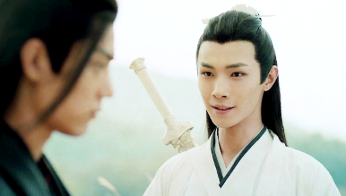 hunxi-guilai:songxiaolin:xiao xingchen smiling at wei wuxian, his sect nephewokay but like. can we h