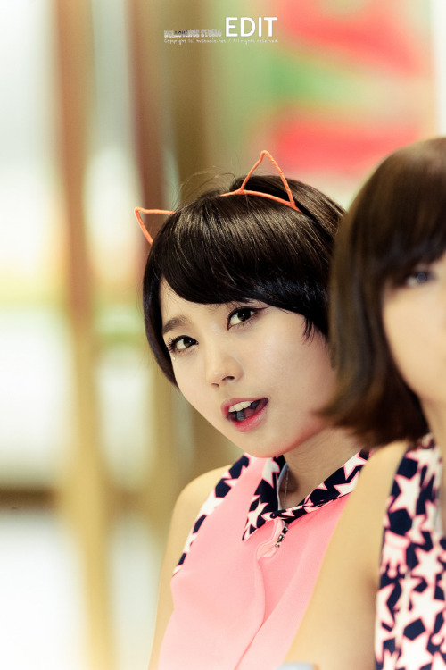 130707 Daejeon Fan Sign Event  (cr. EDIT @ HELLOVENUS STUDIO)