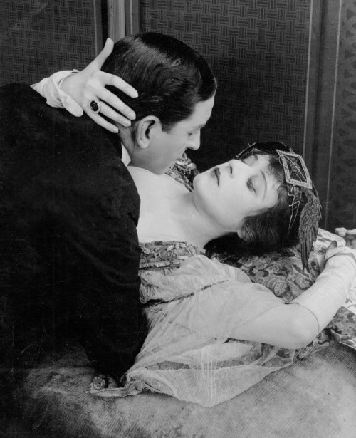 Theda Bara Nudes & Noises  