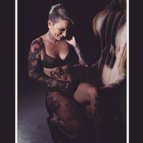 vanyvicious:  Love yourself as much as you want to be loved .. #vanyvicious #selfrespect #bts #oldpic