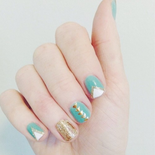 Nail is simple when you use your Glitz and Glam Nail Tattoos.