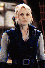 cruella-devils:OUAT MEME SEASON FOUR: two outfits  → Emma Swan in operation mongoose.