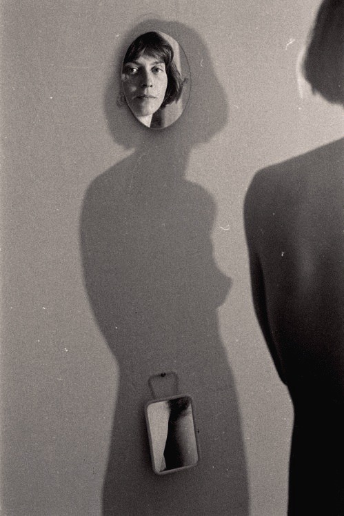 miss-catastrofes-naturales:  Ujj Zsuzsi Untitled Series (1989)
