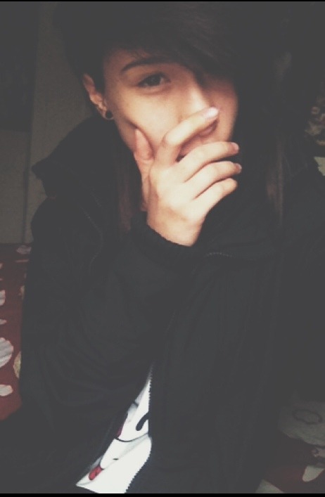 satanstolemycookie:  This weather is as cold as my heart. 