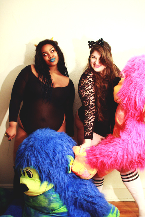 daddys-chubby-cookie:  iridessence:  “Lemme Tell Ya Bout My Best Friend!” molotowcocktease and I took a shit ton of photos tonight and these are just a playful few of she and I hanging out with these… super large and colorful monkeys that