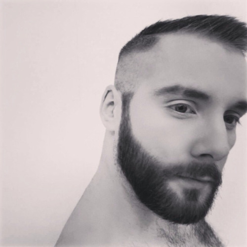 furrypty:  A blog to indulge your senses with the beauty of the male shapes.The blog – http://furrypty.tumblr.com/ The archive – http://furrypty.tumblr.com/archive