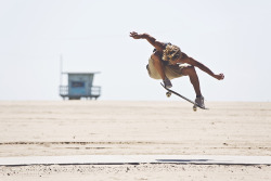cvlifornia-vibes:  colstal:  surf-visions:  olavstubberud:  Tom Erik Ryen - Venice skate  s u r f ~ v i s i o n s   v╳c  california vibes| 