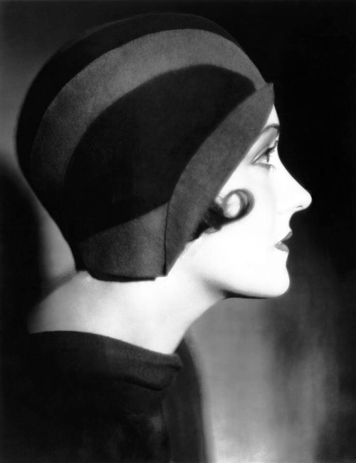 Gloria Swanson by Everett, 1930https://painted-face.com/ porn pictures