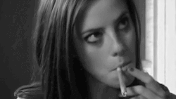 sssssskins:  xlovelylittleladyx:  Effy Stonem on We Heart It - http://weheartit.com/entry/49876430/via/KelseyKitty  follow for more skins 