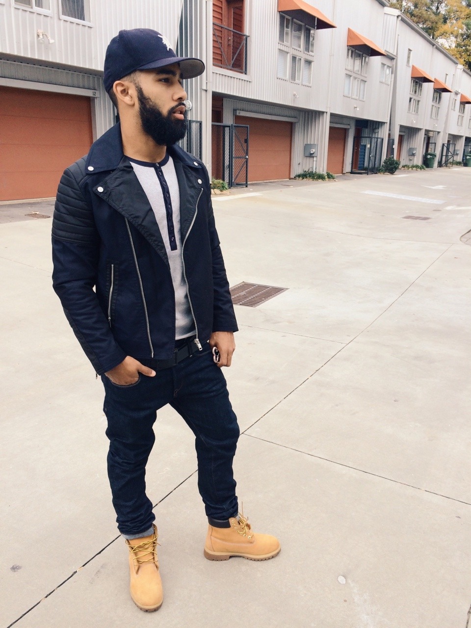 theattractiveboys:  @choloeaddy