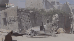 celer-et-audax:  A Syrian Armoured Column of MBTs and IFVs as they drop troops near