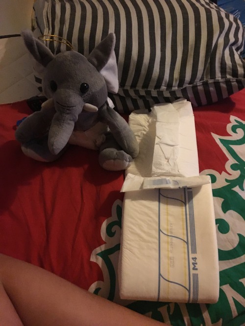 diaperedboy-denmark:  a private movie night with my teddy elephant Egon Olsen. with popcorn and coco
