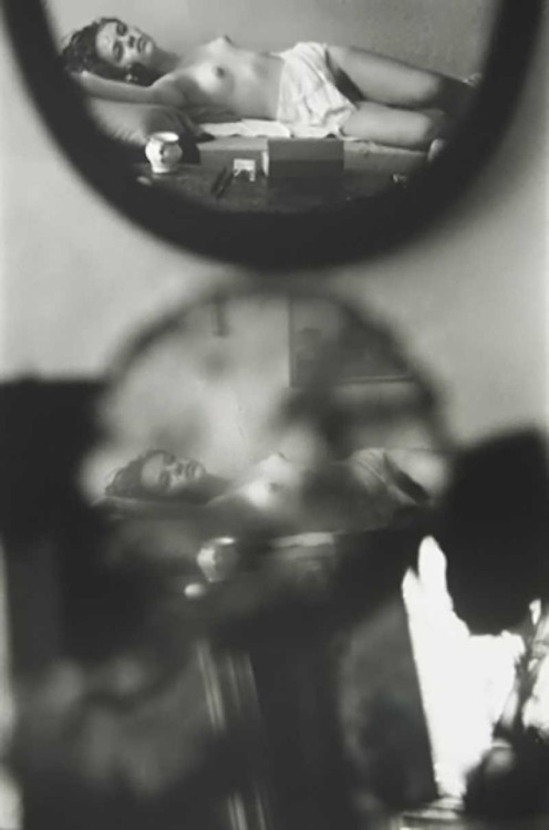 Porn photo nobrashfestivity: Saul Leiter,The Young Violinist