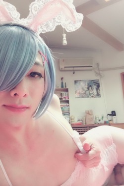 wildhoney423:  Your wife REM（with a cook）<(▰˘◡˘▰)>
