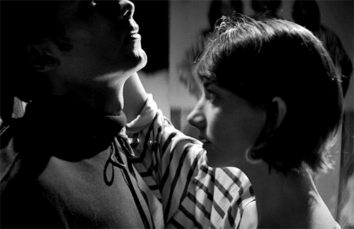 bijespers:   100 FEMALE CHARACTERS IN 2021   50. The Girl ☆ A Girl Walks Home Alone at Night (2014) dir. Ana Lily Amirpour  