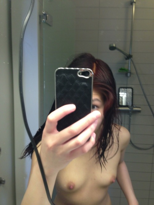 XXX misspeach123:  my new dyed hair <3 photo