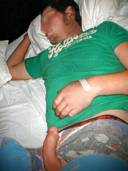 Z-z-z Hot Sleeping Guys z-z-Z Your sumbissions on i_love_sleeping_guys(at)yahoo.comMy archive