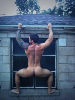 Hot Confessions Of A Horny Bi Curious Muscle Jock