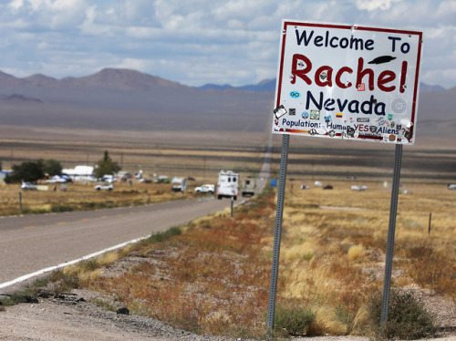 PHOTOS: Earthlings descend on Area 51 for aliens, partiesA call to “storm” the secretive