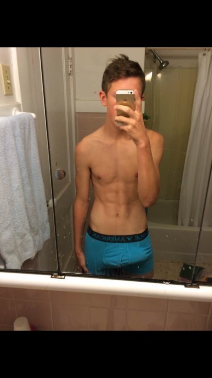 https://horniboisteenbois.tumblr.com/post/168434812600