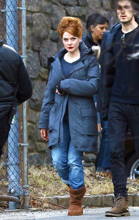 rebeccalouisaferguson:Rebecca Ferguson on set of The Greatest Showman in Brooklyn, New York (x)