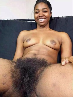 theverykenyans:  Hairy Hairy  Me no eat that one. Toooo much hair.