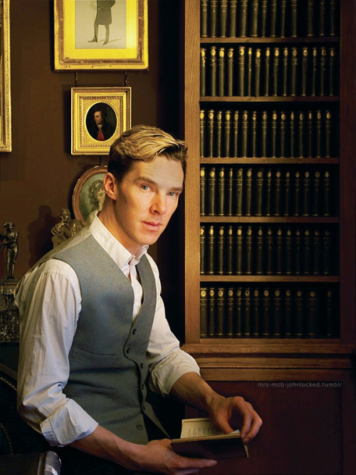 benedictcumbergasm:  mrs-mob-johnlocked:  [x]  his forearms alsdkj 