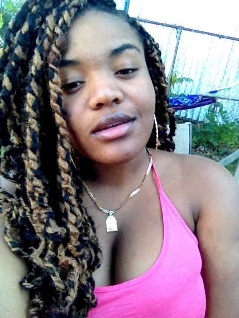 90svigilante:  Twists down your feed #BlackOutDay 