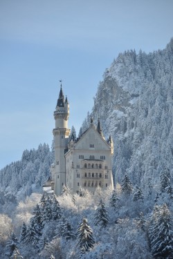 wonderous-world:  Neuschwanstein Castle: