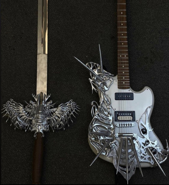 wintercorrybriea:embellished sword and guitar by Nusi Quero for Yves Tumor’s ‘Jackie’ video