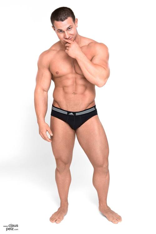 cdnlifter27:  Todd Morgan Photos: Claus Pelz
