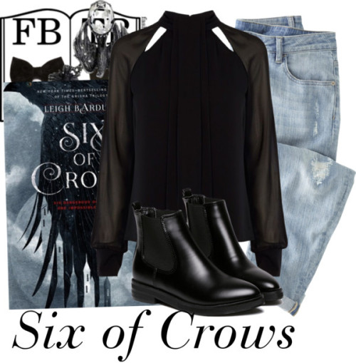 Six of Crows by Leigh BardugoFind it here