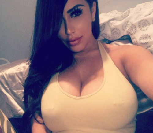 selfysgalore:Nice piercings