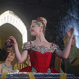 my-beautiful-wickedness:The Red Queen’s wardrobe1x05 Heart of Stone