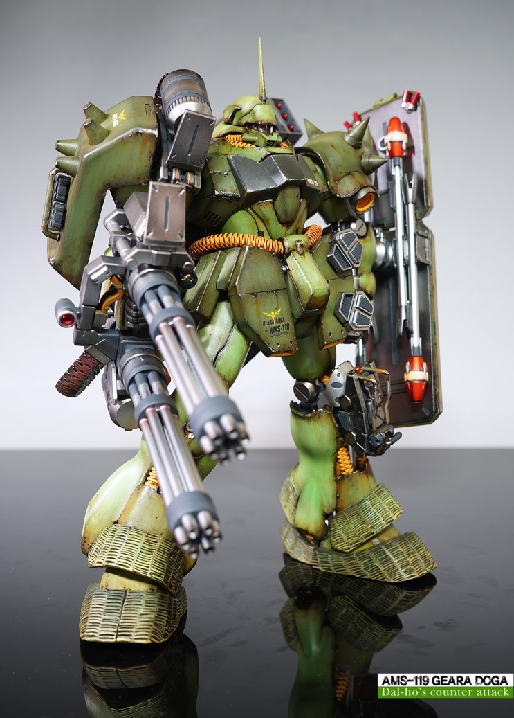 gunjap:  doyunman’s Custom MG 1/100 GEARA DOGA: Full Photo Review No.26 Big Size