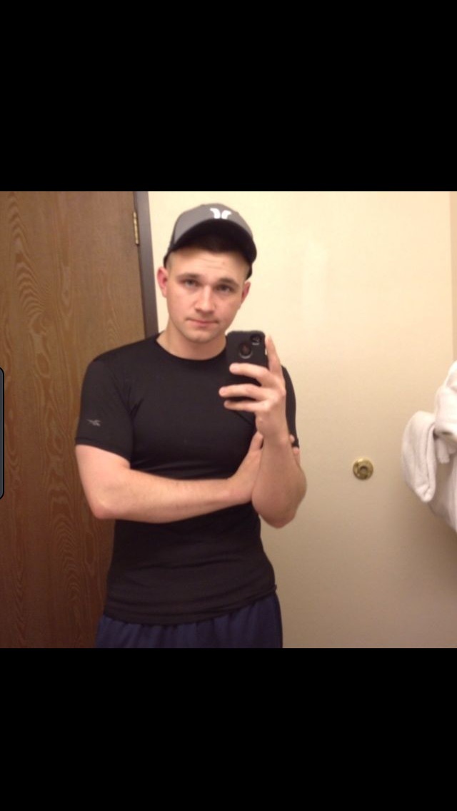 epicmilitarymen:  militaryboysunleashed:  21 year old marine from camp Pendleton,