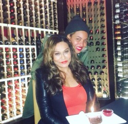 beyhive1992:  Tina celebrating her birthday with Beyoncé