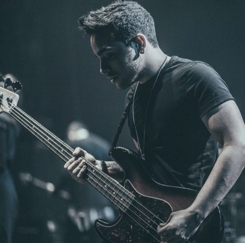 olioliox-infree:   || Brian MacDonald of PVRIS || 