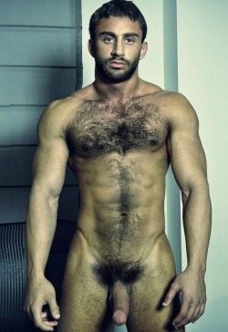 roughdawg:  I wouldn’t mind waking up and finding him in bed next to me 