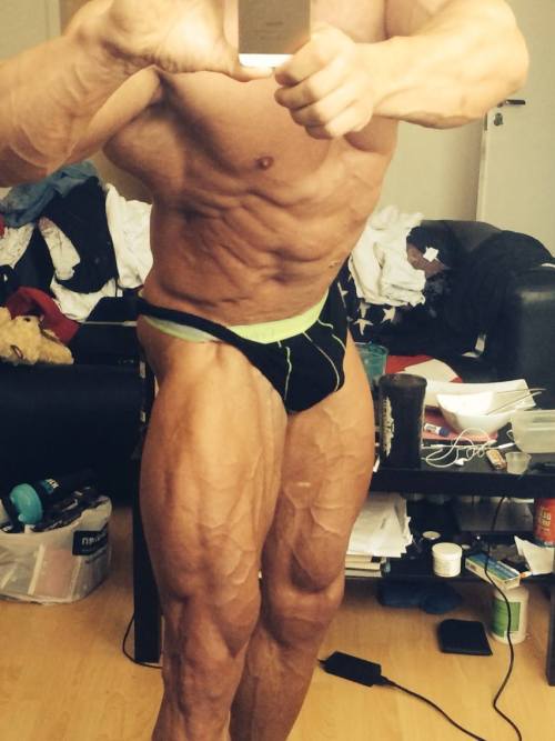 slickpenguin:  Deme Laszlo