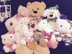 palefordaddy:  My current stuffie collection💕🙈💗 