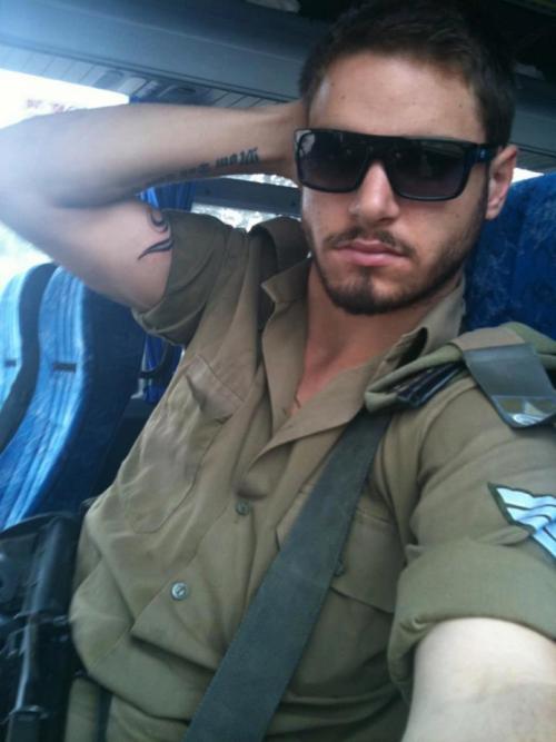 dannygayb: tapthatguy-x-version: Oh, the RANDOM FREEDOM of photoset (let’s just go with it). Israeli