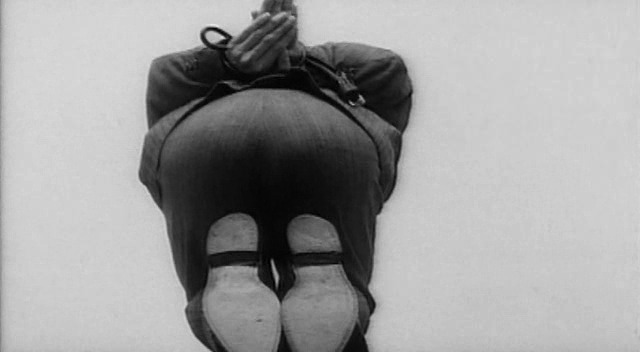 vitaetlaetitia: from the film “Bariera” by Jerzy Skolimowski, 1966. Polecam!