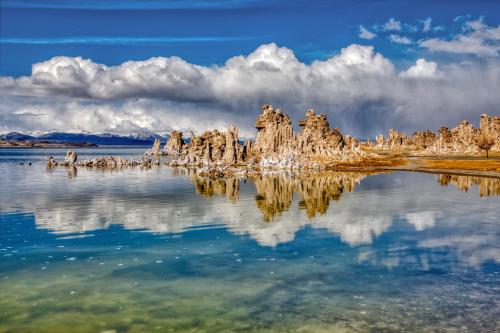 amazinglybeautifulphotography: Mono Lake with Reflecting Tufa &amp; Sky [OC][4000x2667] - Author