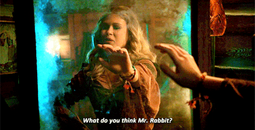rumple-belle:Alice Jones, Adorable Lesbian